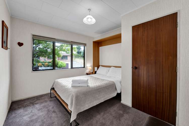 5 Ruskin Place Westown_9