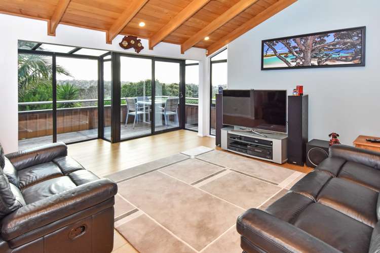 2/112 Litten Road Cockle Bay_5