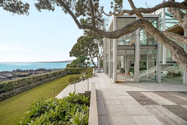 North-Facing Beachfront - Takapuna’s Best address