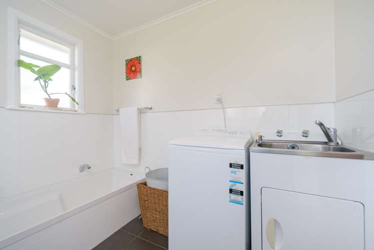 32 Aberdeen Avenue Takaro_13