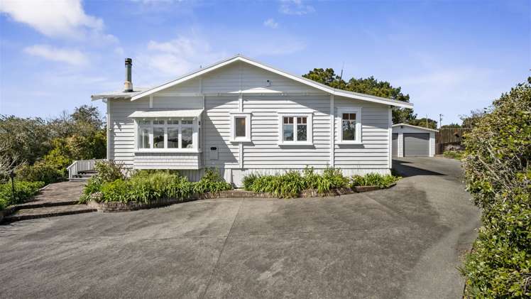 1325 East Coast Road Redvale_21