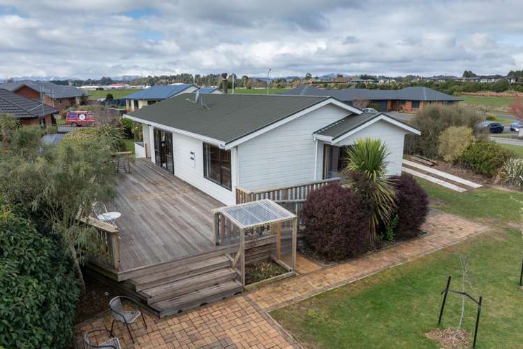 58 Lawson Burrows Crescent Te Anau_1