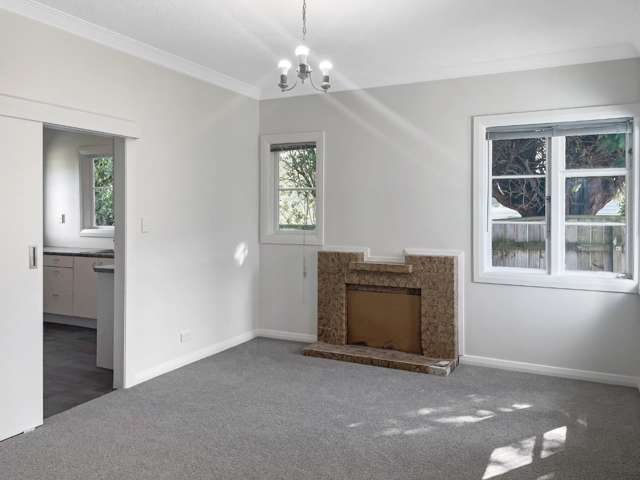 104 Stokes Valley Road 1350_2