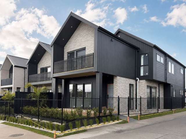 Modern Family Living with Reserve Views