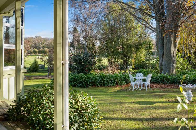 28 Bothams Bend Road Spring Creek_25