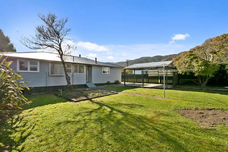 4 Derwent Street Wainuiomata_15