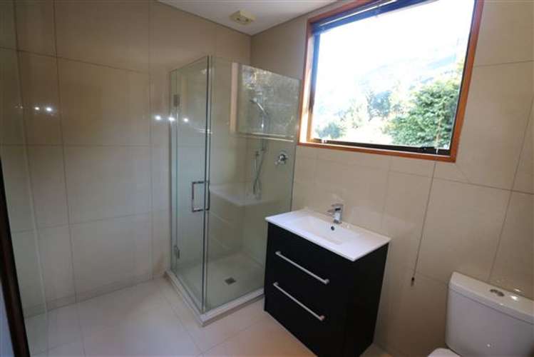 92 Wynyard Crescent Fernhill/Sunshine Bay_11