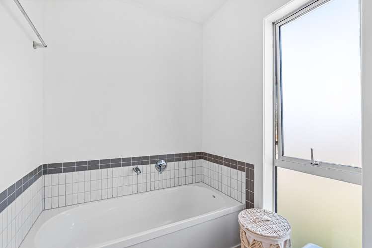 29 Shoemaker Road Waipu_14