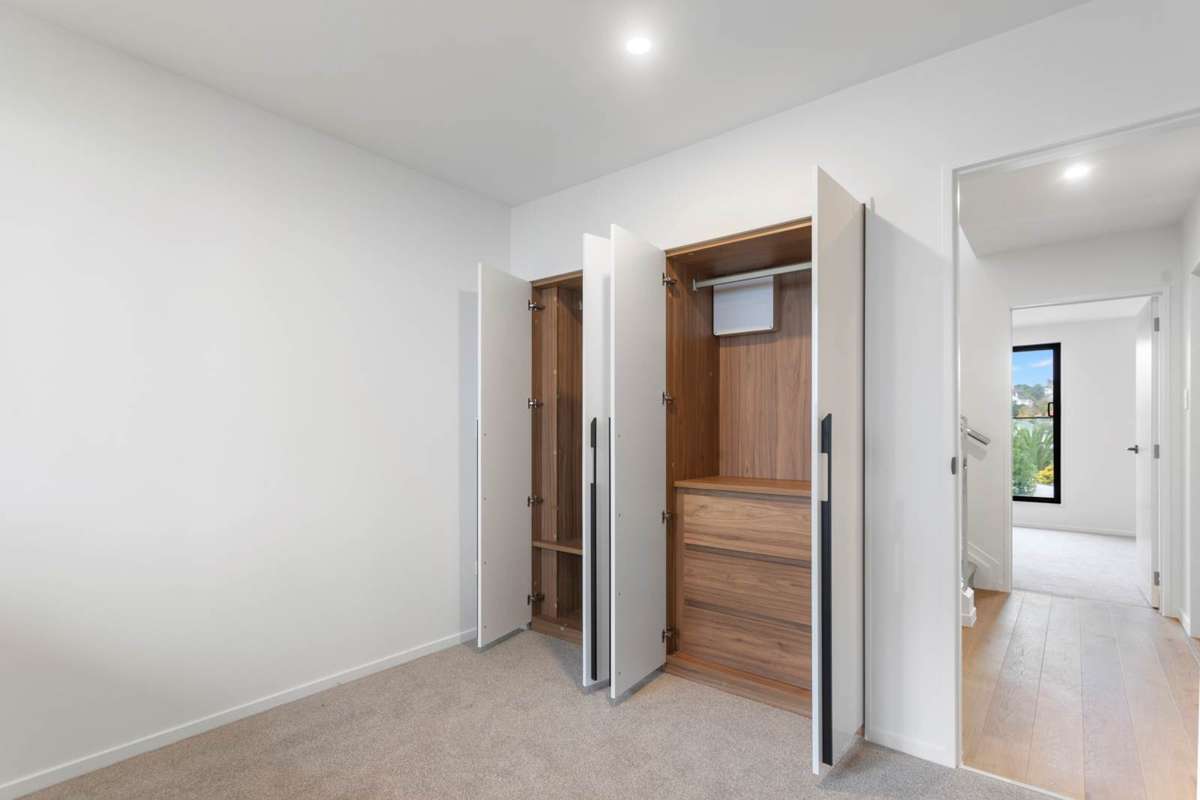 13/32 Karori Crescent_3