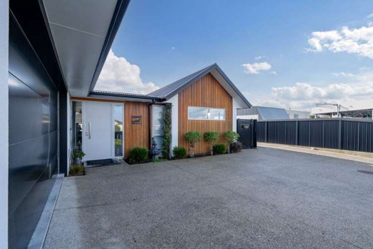 12 Huia Street Waikiwi_31