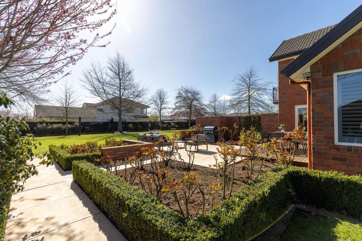 148 Regents Park Drive_3
