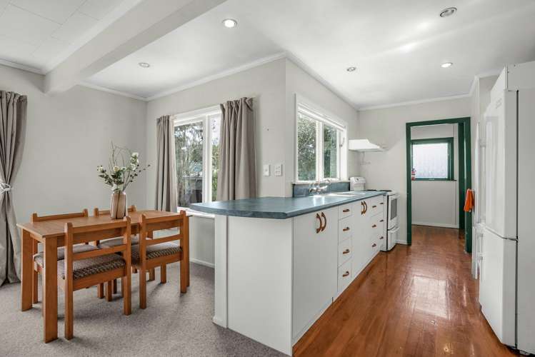 66 Wainuiomata Road Wainuiomata_8