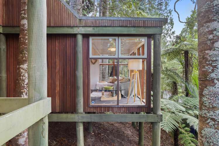 35 Sylvan Valley Avenue Titirangi_4