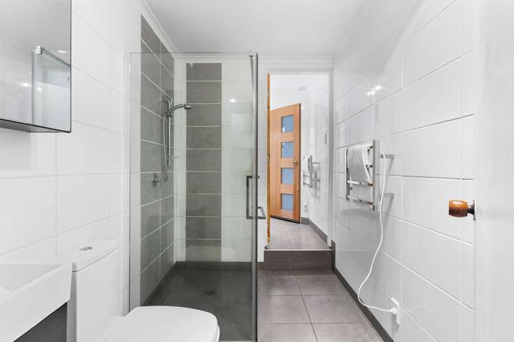 83B Sale Street Cockle Bay_25