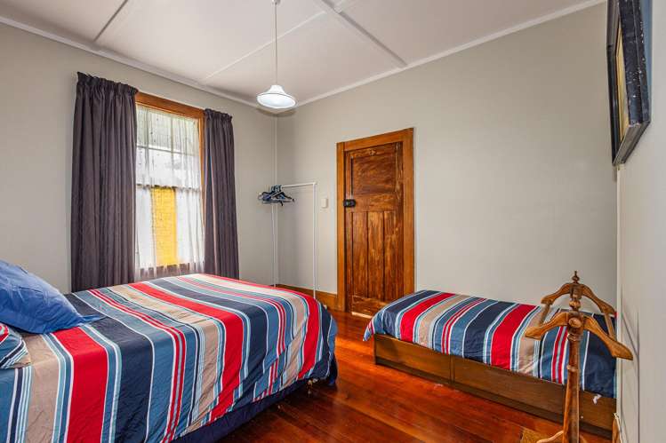 14 Railway Row Ohakune_14