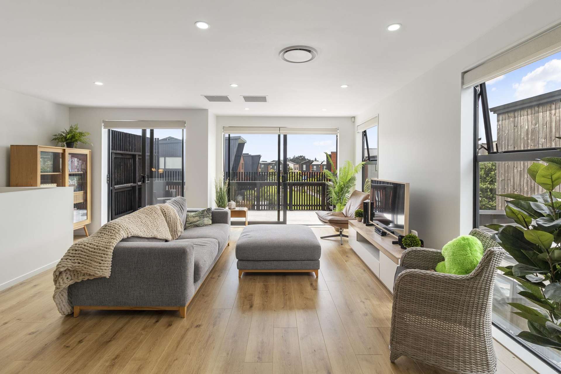 25 Desalt Drive Hobsonville_0