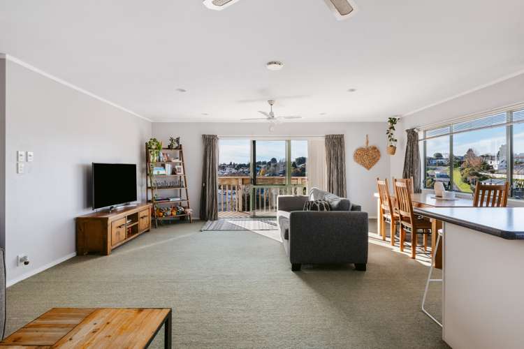 25 Poike Road Hairini_5