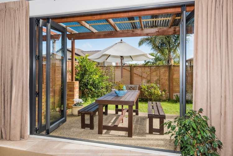 7 Ashurst Lane Greenhithe_26