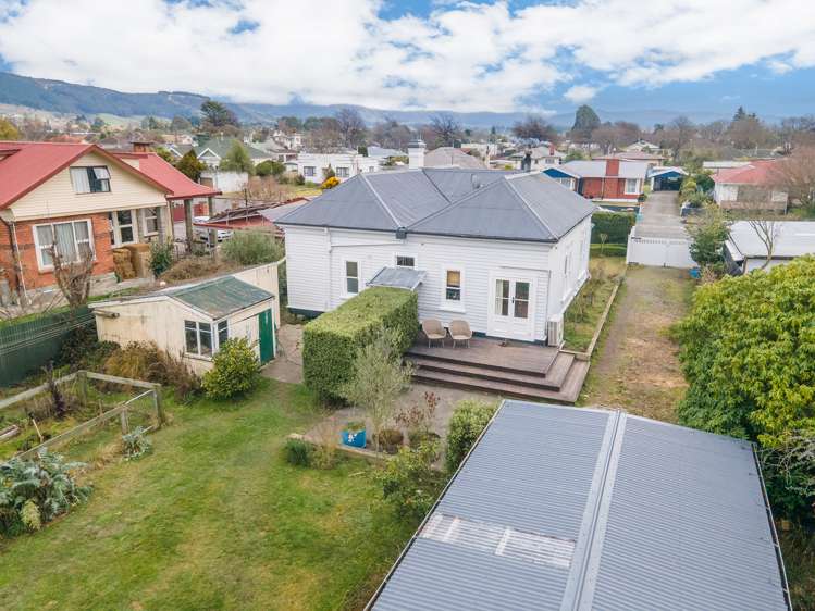 19 Rhodes Street Waimate_17