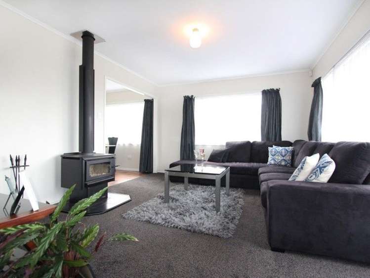 16 Galilee Avenue Red Hill_2