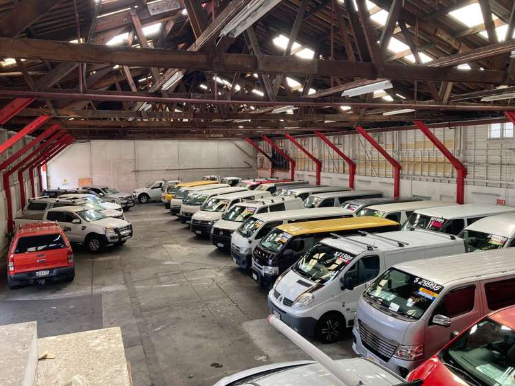 115 Gracefield Road Gracefield_3