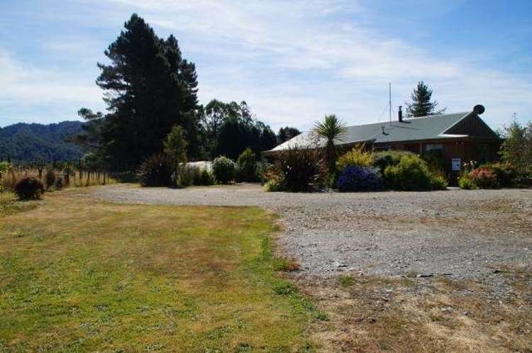 24 Conlon Street Reefton_14
