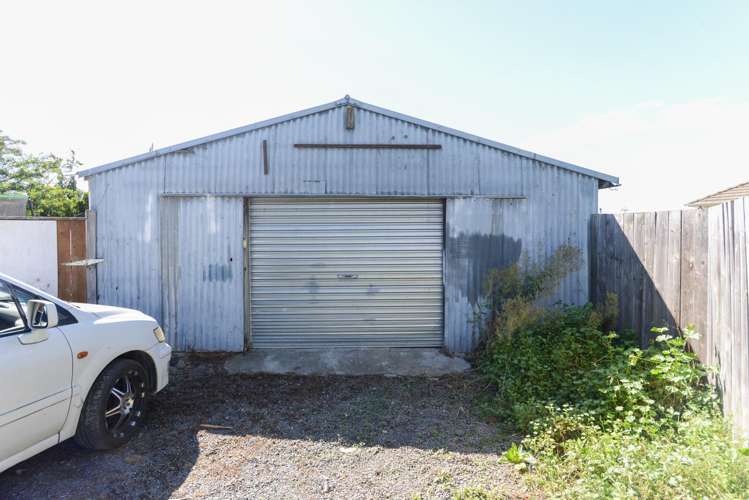 408 Huia Street Camberley_17