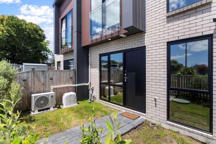 1/9 Schnapper Rock Road Greenhithe_17