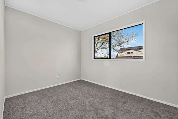 85 Redcrest Avenue Papakura_1