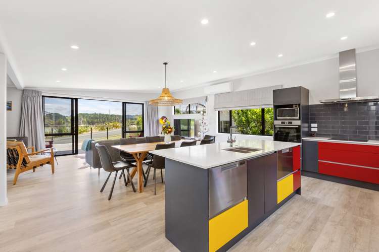 14 Robertson Street Raglan_5