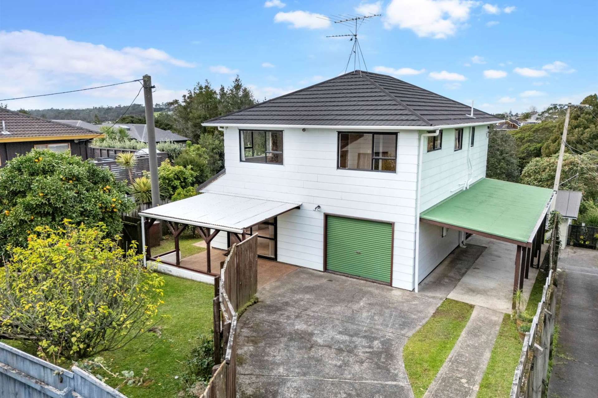2/27 Verbena Road Birkdale_0