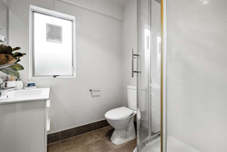 2/41 Jutland Road Hauraki_22