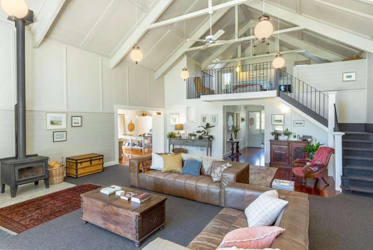 80 Battersea Road Morisons Bush_6