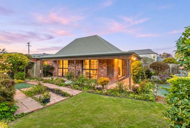 A Freehold Gem with Cottage Charm