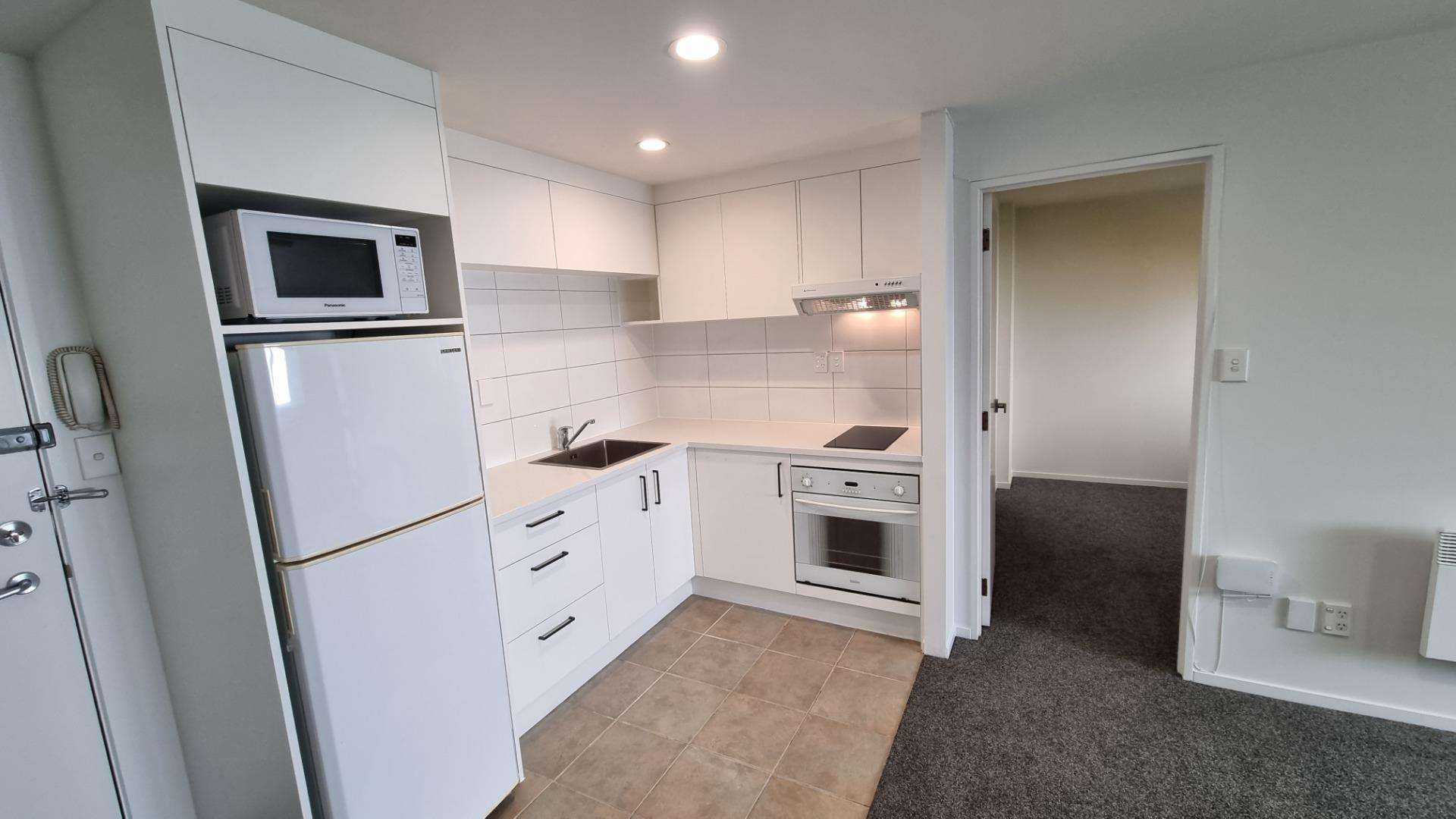 2 Whitaker Place 10015_0