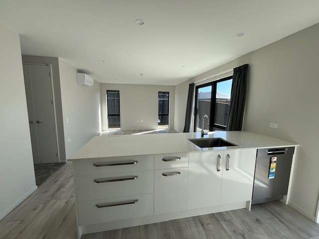 3 Finn Avenue 11103_2
