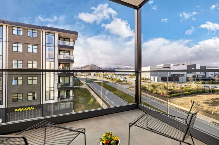 301/34 Red Oaks Drive Frankton_4