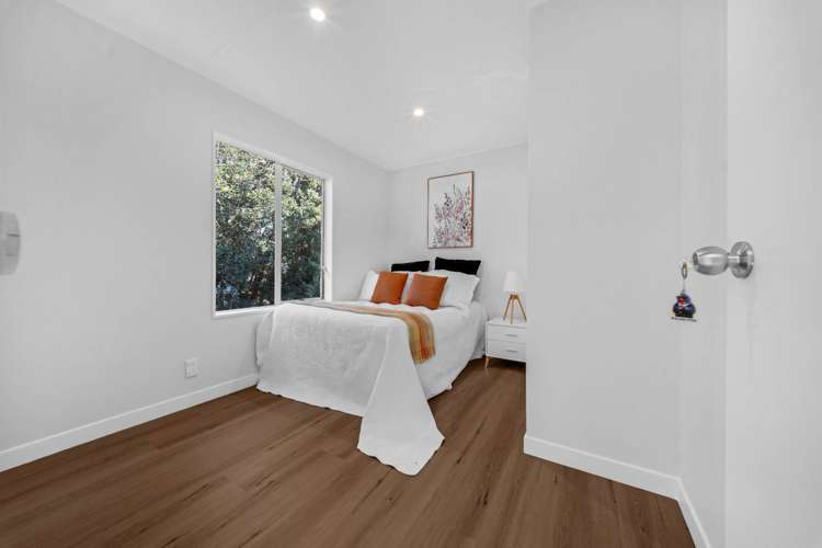 20 Charntay Avenue Clover Park_13