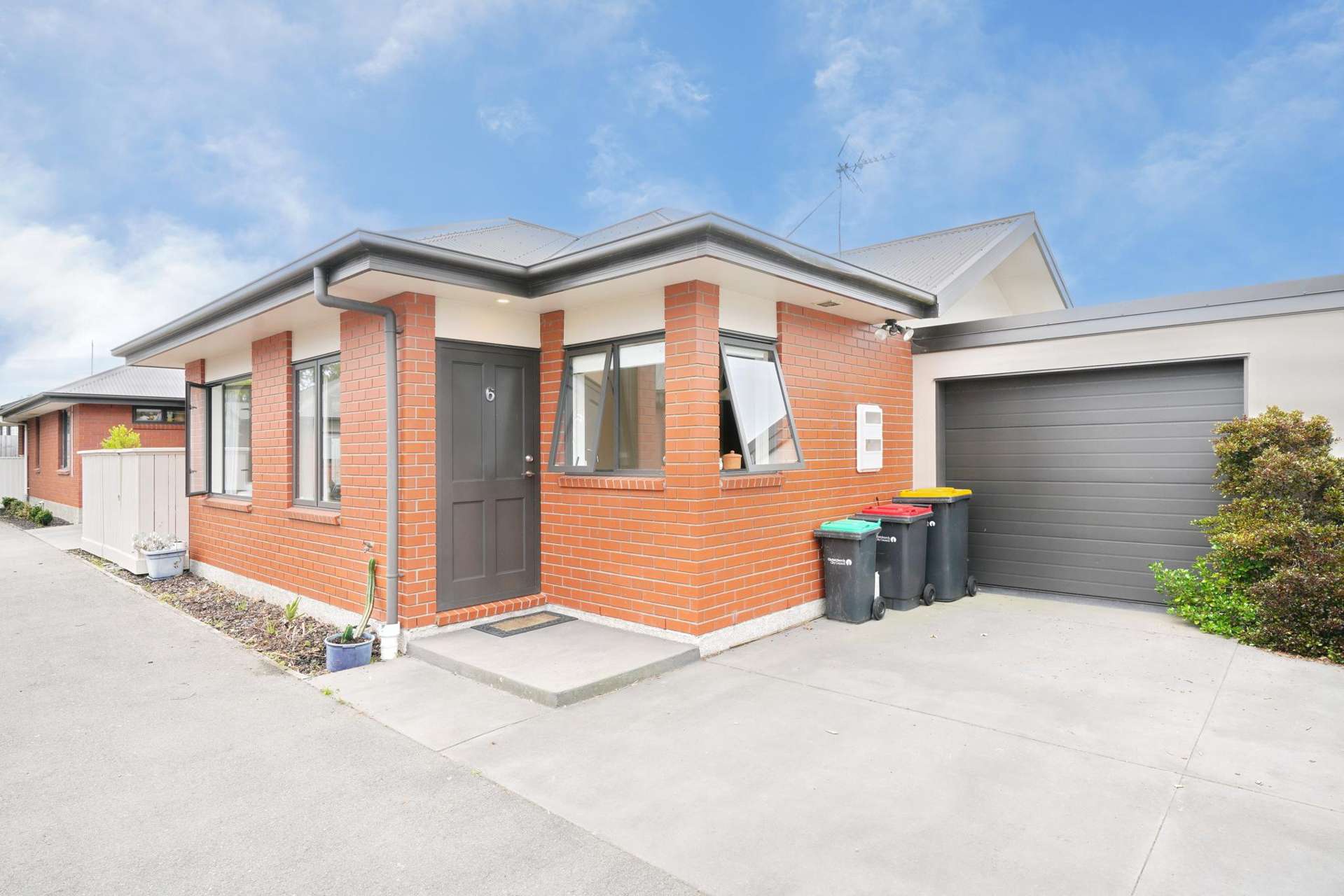 6/49 Charles Street Waltham_0