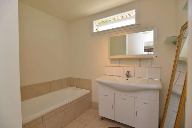 98 Godley Road Green Bay_17