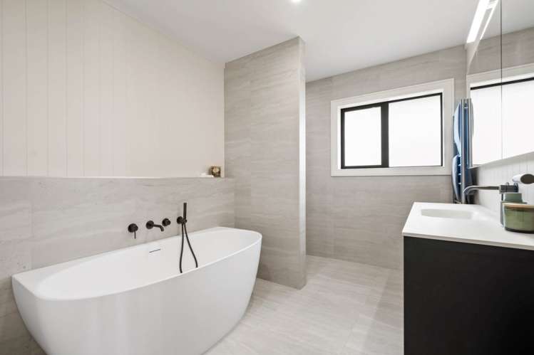 118 Beaver Road Bombay_20