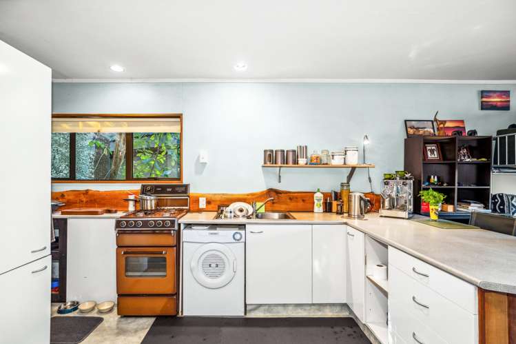 6b Williams Street Fernhill/Sunshine Bay_7