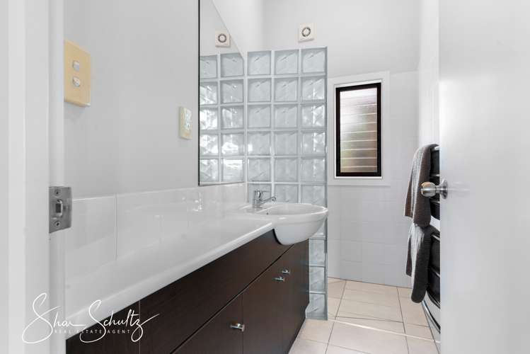 24 Oxford Street Whakapirau_23