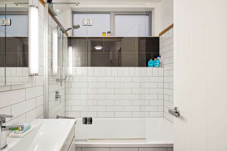 24a Kokiri Street Te Atatu South_16