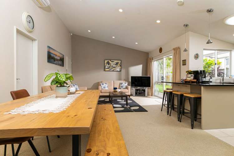 44 William Gamble Drive Greenhithe_3