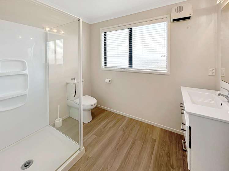 49 Napier Dr Wigram_16