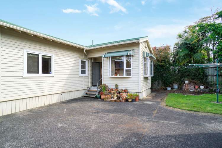 8 Adam Street Greenlane_19