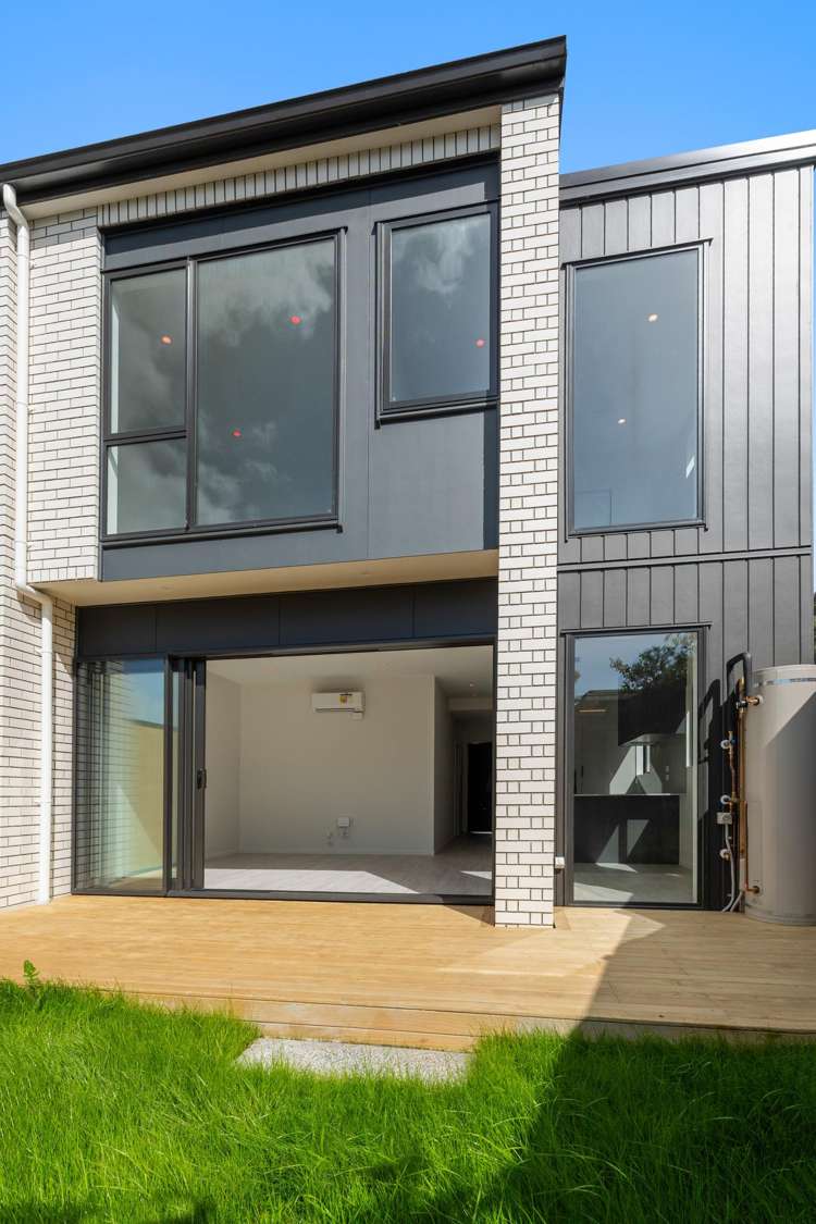 9/36 Thatcher Street_3