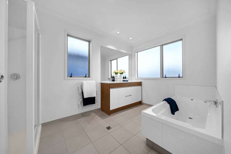 13 Bridgefield Crescent Flat Bush_22