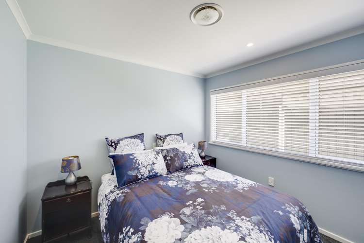 35 Holyrood Street Taradale_13